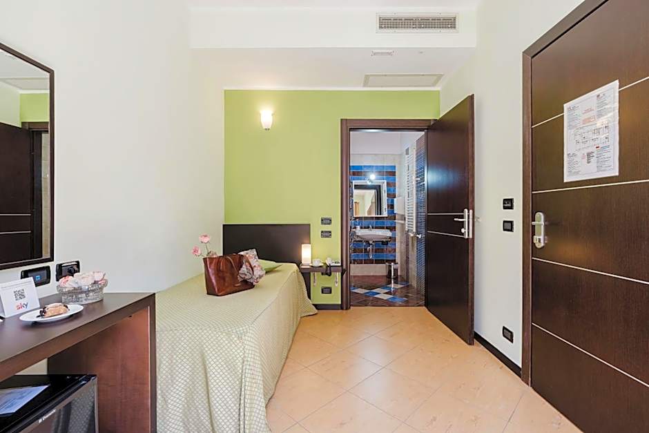 Cerri Hotel