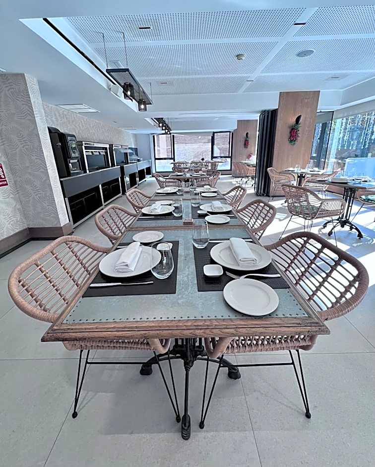 Ã“bal Hotel Marbella
