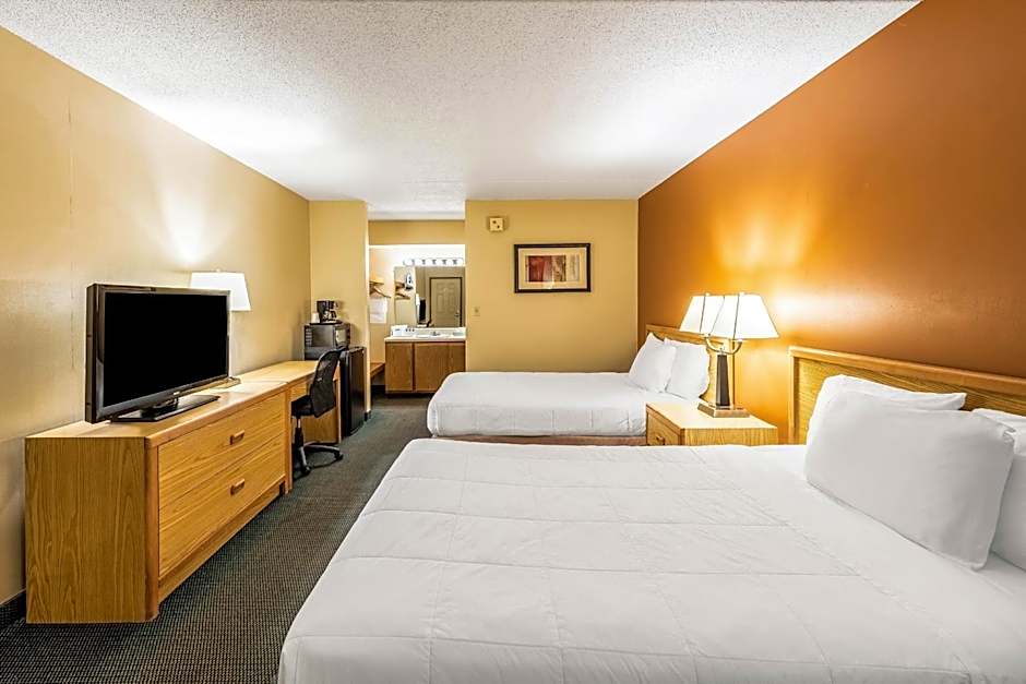 Americas Best Value Inn & Suites St. Marys