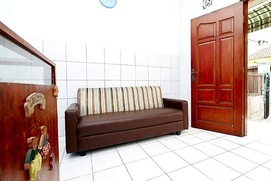 OYO Life 1942 Asia Residence Syariah