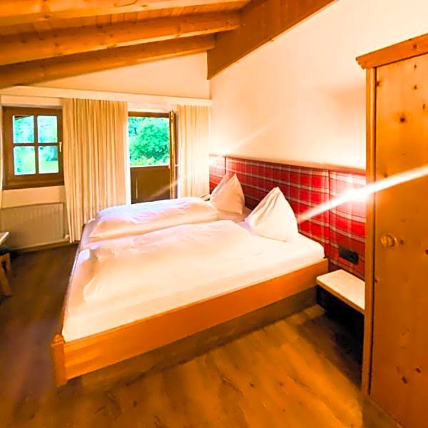 Hotel Gasthof Mitteregger - BEST PLACE in town with summercard included