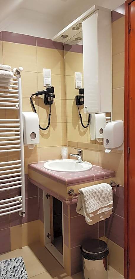 Central Panzió Gyula