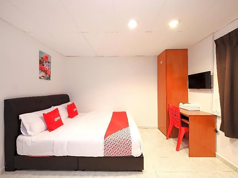 Hotel O Azimaju Guesthouse