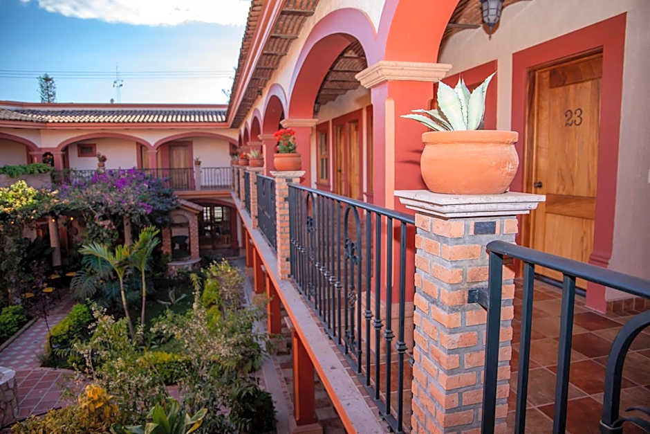 Encanto de la Sierra Hotel