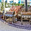 Beach Palms- Unit 102