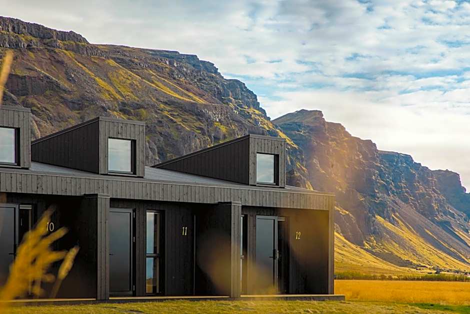 Seljalandsfoss Horizons