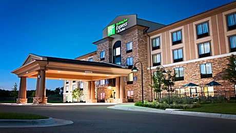 Holiday Inn Express & Suites Wichita Northeast By IHG