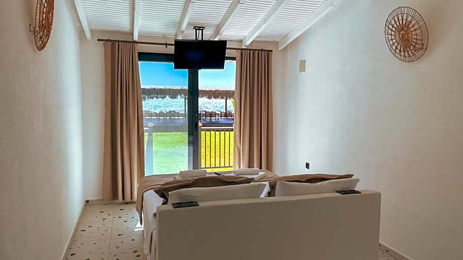 Thanos Hotel
