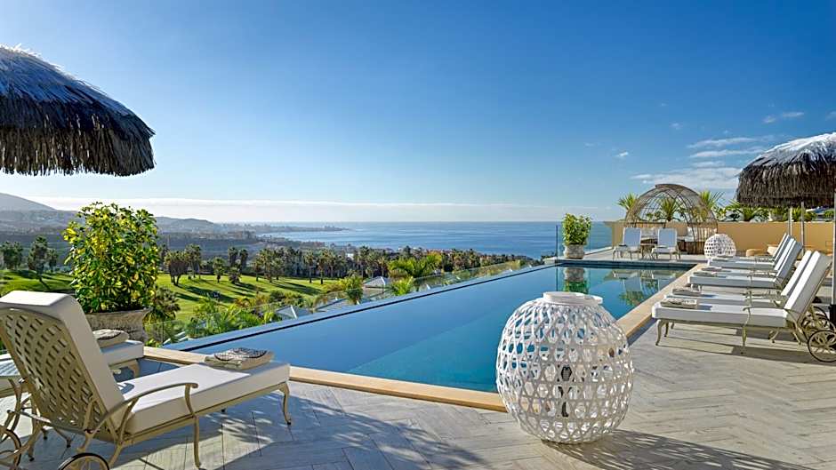 Royal River, Luxury Hotel - Adults Only