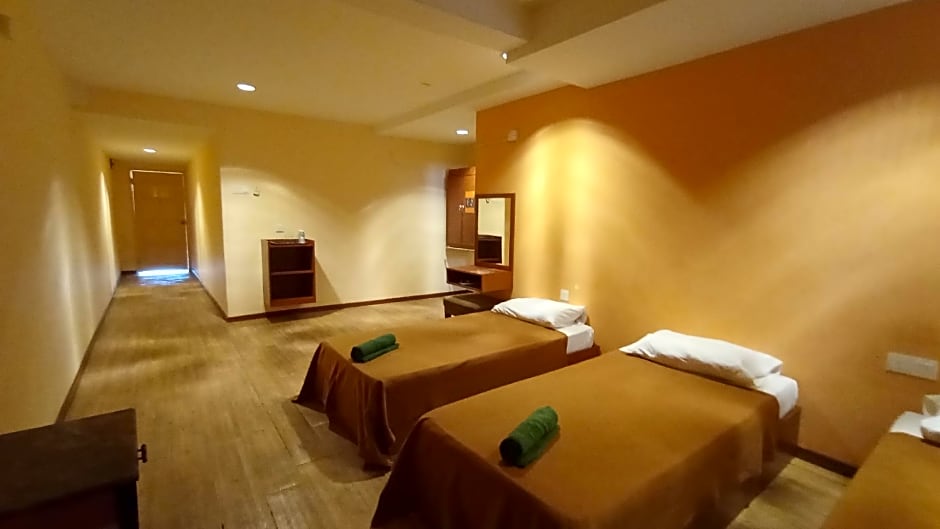 Straits Settlement Inn