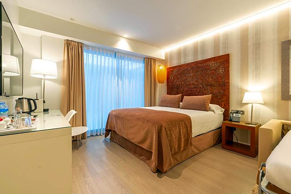Serennia Fira Gran Via Exclusive Rooms