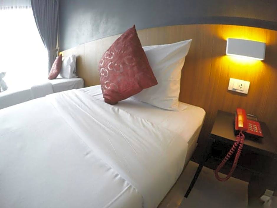 Phoenix Hotel Karon Beach