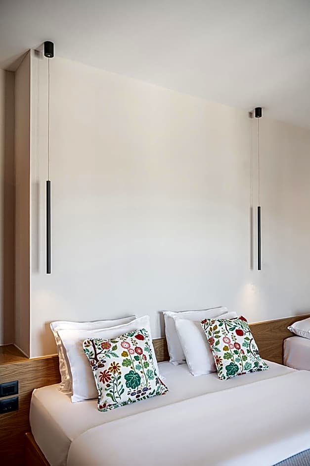 Theofilos City Hotel