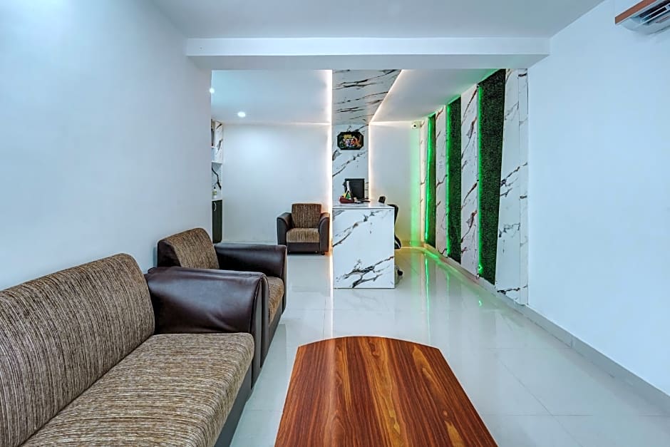 Super Hotel O White House