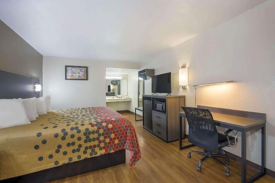 Econo Lodge Live Oak