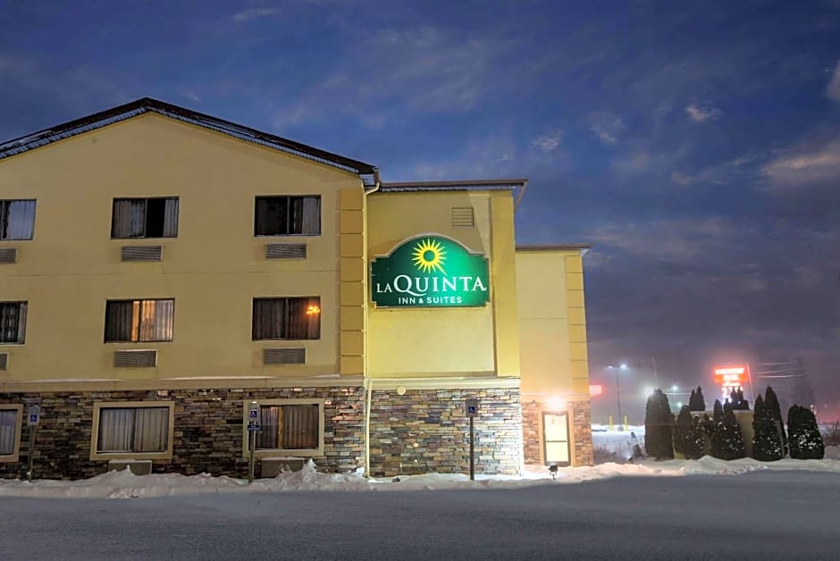 La Quinta Inn & Suites by Wyndham Erie