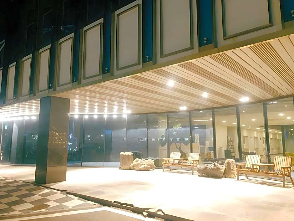 GLADSHEIM HOTEL
