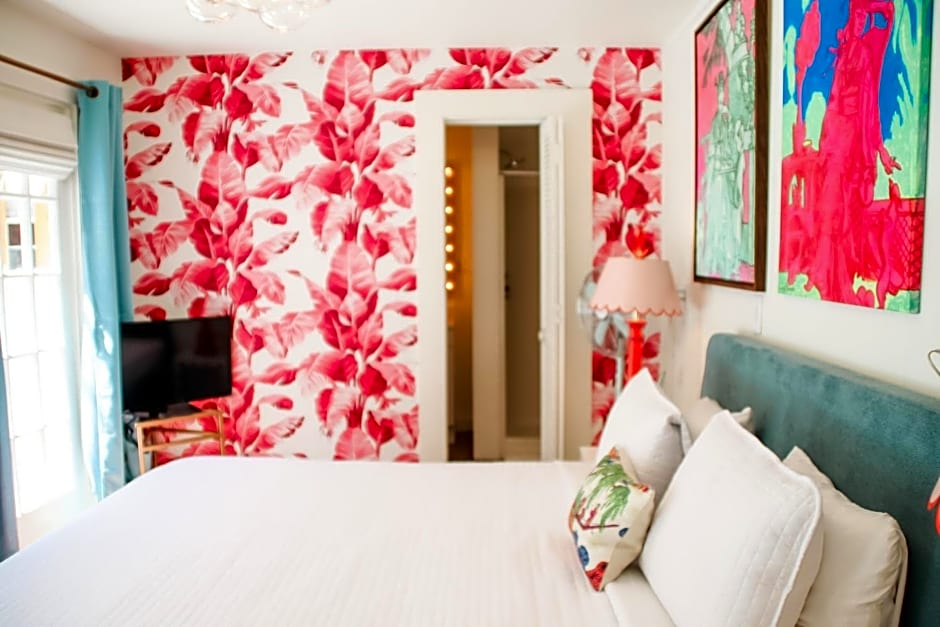 Marreros Guest Mansion - Adult Only