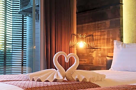 Deluxe Double or Twin Garden View