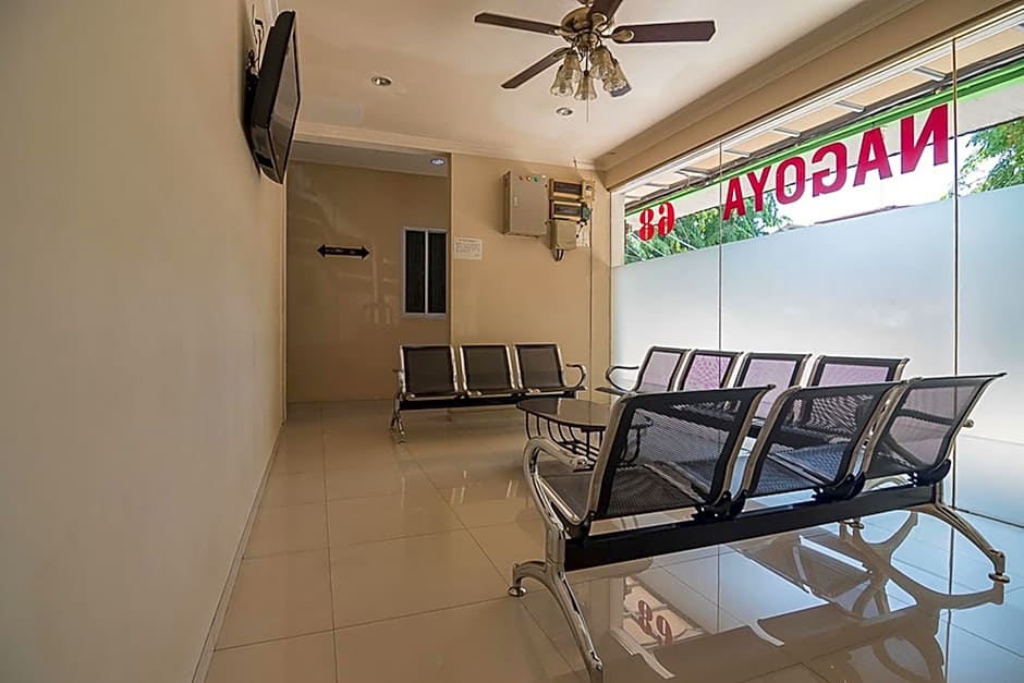 RedDoorz near Nagoya Citywalk Batam 2