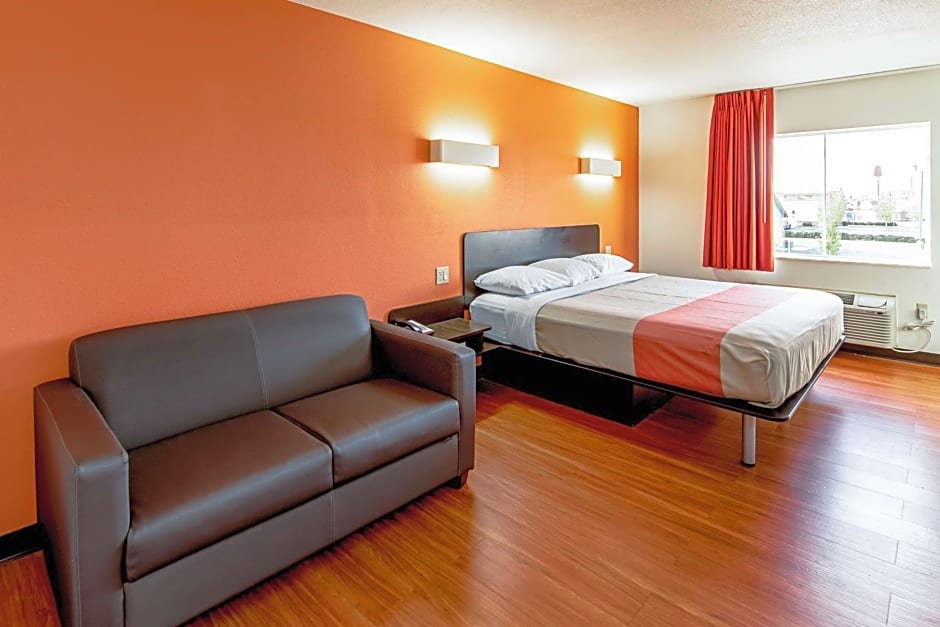 Motel 6-Lebanon, IN