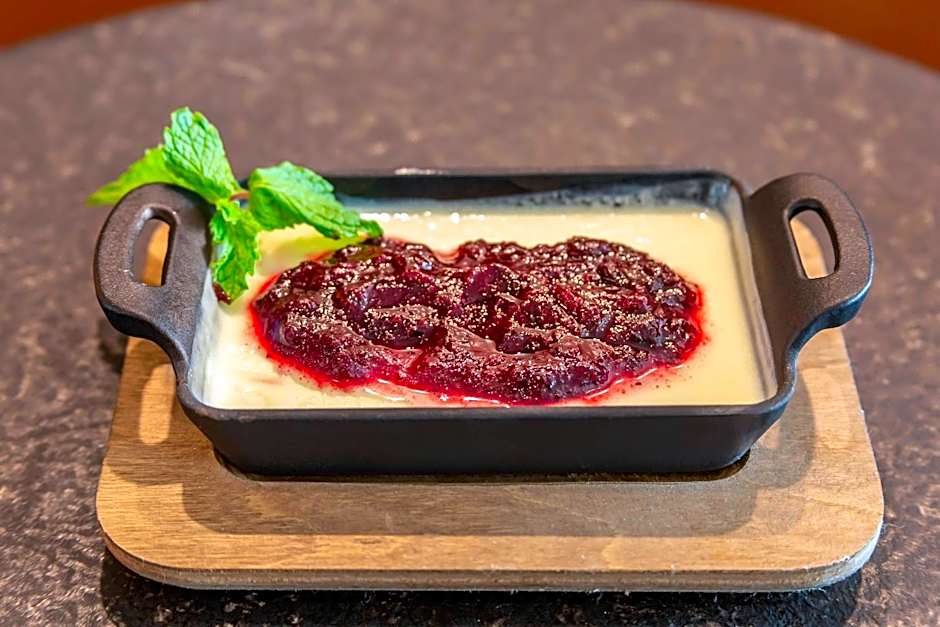 Cambria Hotel Spokane Airport