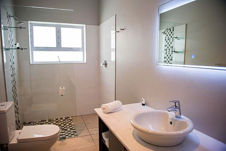 The Whale on Main B&B