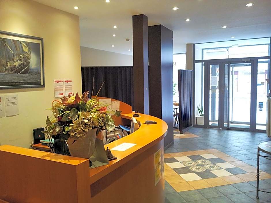 Hotel Azur