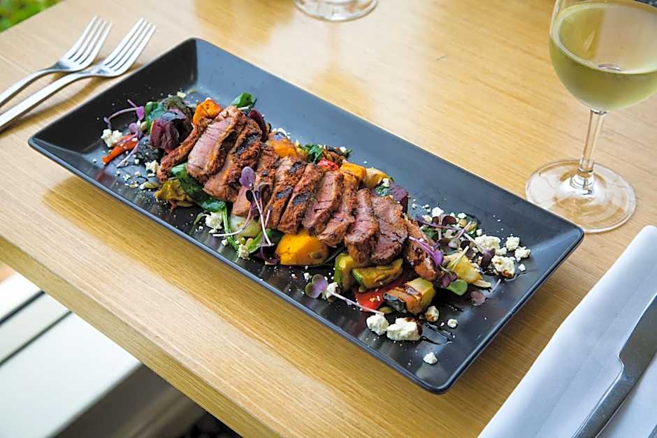 Best Western Plus Albury Hovell Tree