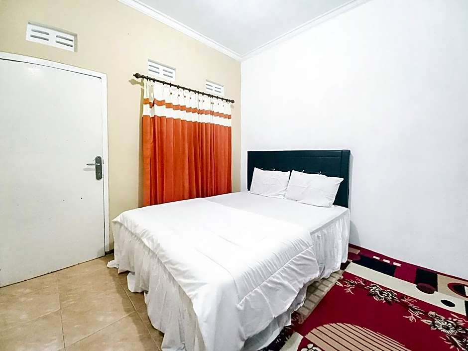 Lancar Homestay Syariah near BNS Mitra RedDoorz