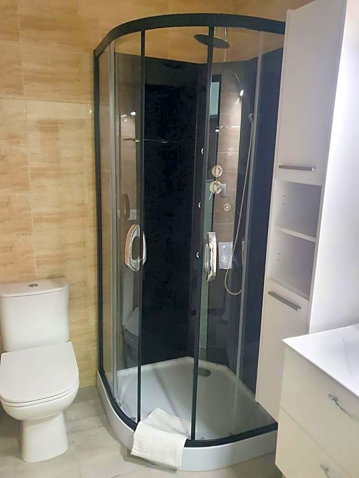 Comfort Stay, EV, Parking