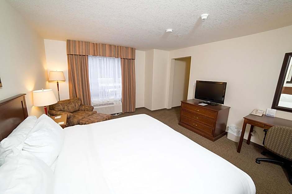 Holiday Inn Express & Suites Drayton Valley By IHG
