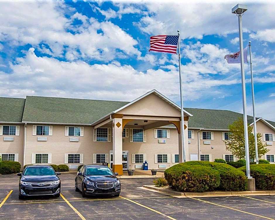 Quality Inn & Suites Dixon Near I-88