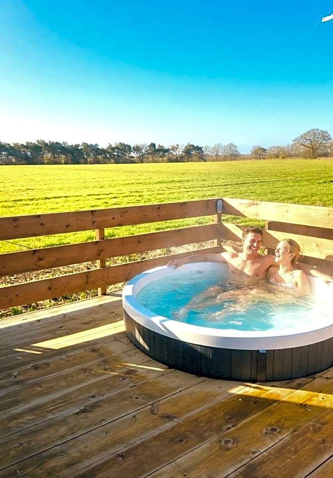 Black Bull Retreat, Barmston with Private Hot Tubs