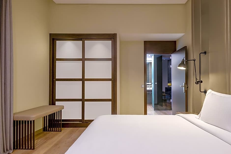 AC Hotel by Marriott Recoletos