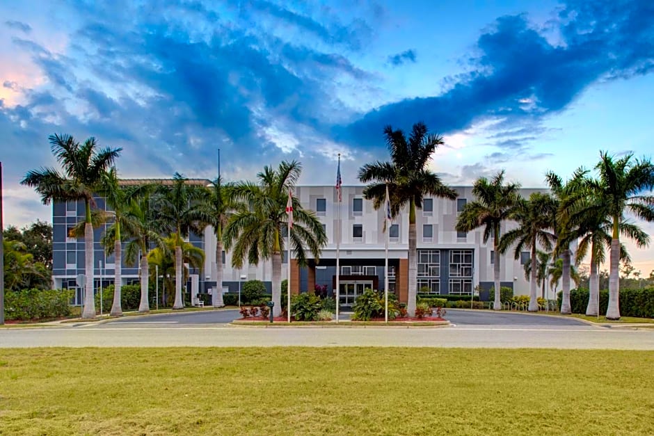 Hampton Inn By Hilton & Suites Sarasota/Bradenton-Airport