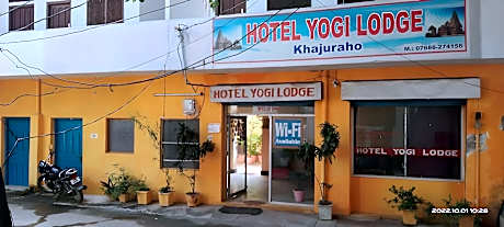 hotel yogi lodge