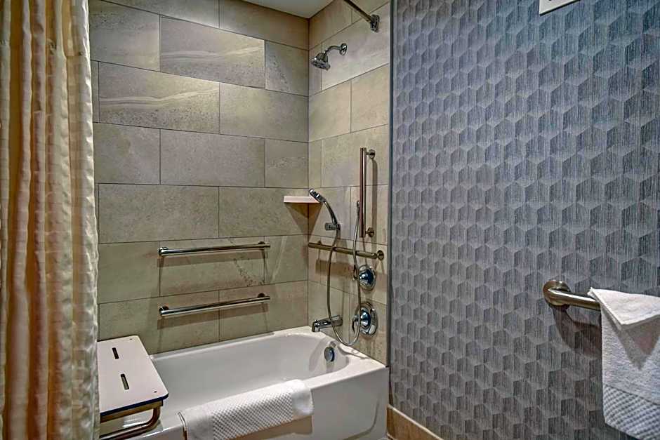 Embassy Suites By Hilton Hotel Little Rock