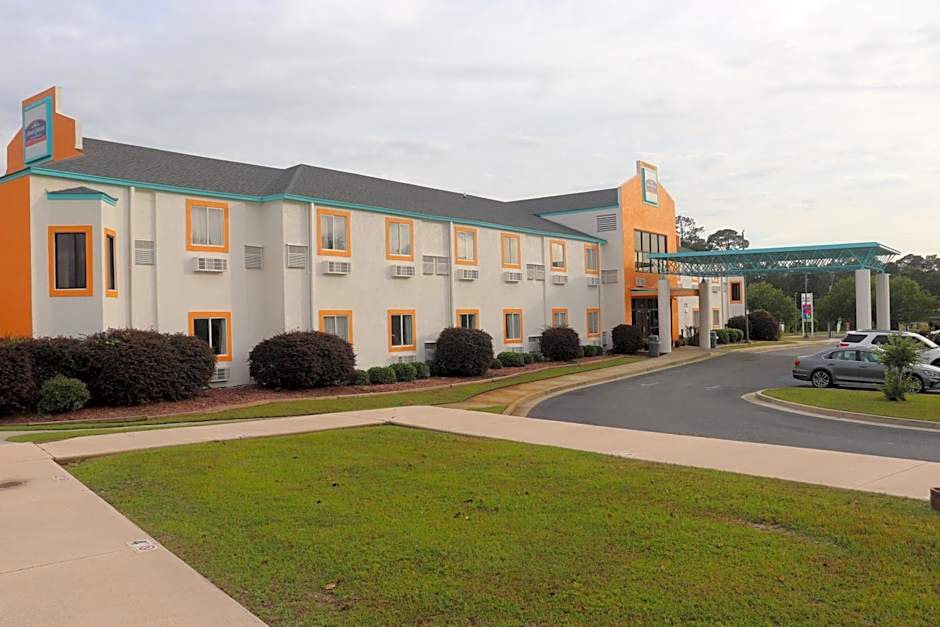 Howard Johnson by Wyndham Tifton GA I-75