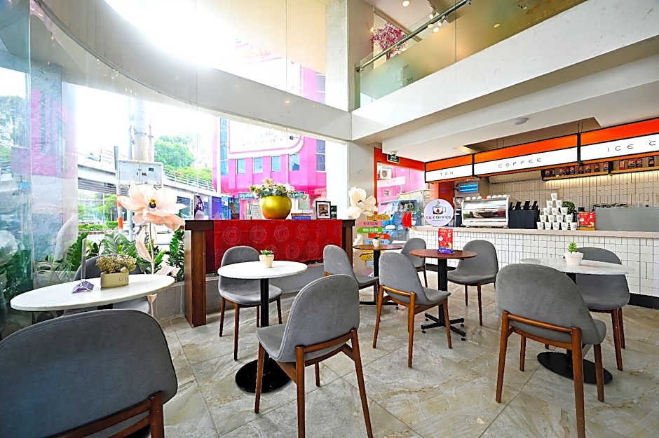 Ttc Hotel Deluxe Airport