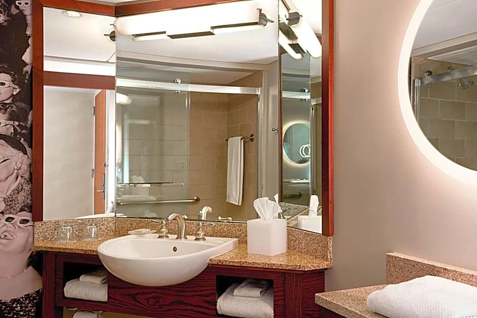 Renaissance by Marriott Columbus Downtown Hotel