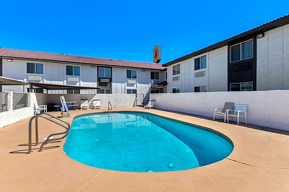 Super 8 by Wyndham Goodyear/Phoenix Area