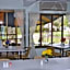 Beerwah Glasshouse Motel