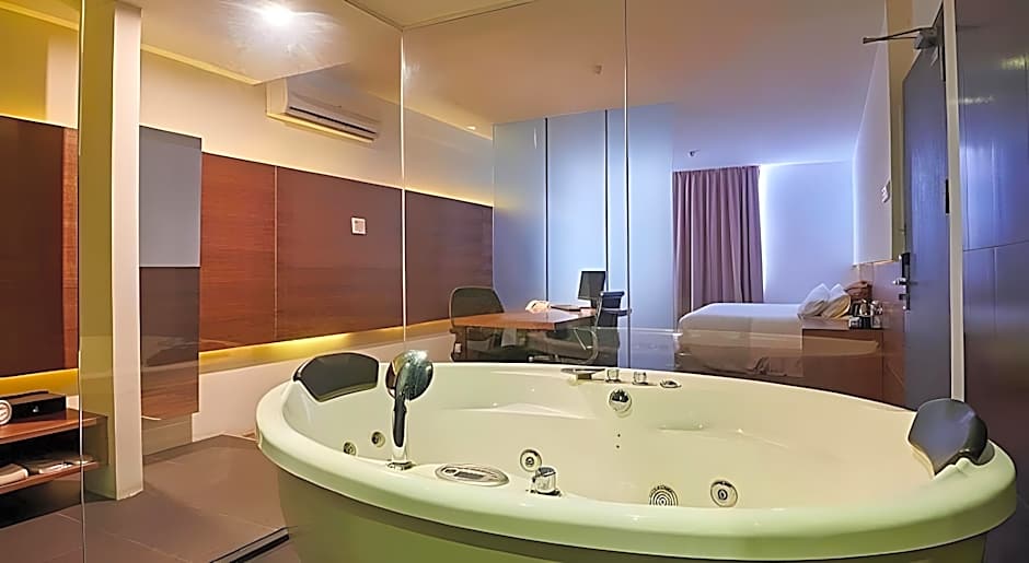 The Leverage Business Hotel (Bandar Baru Mergong)