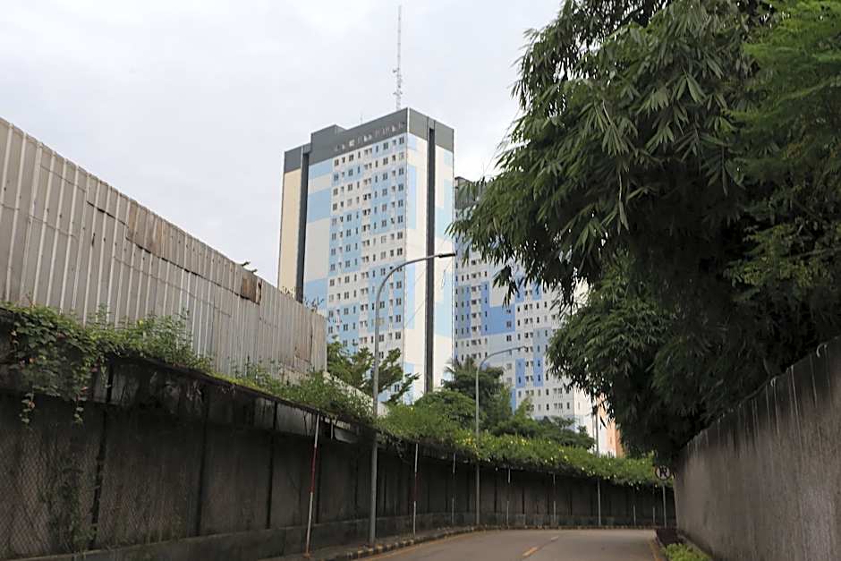 Collection O 93750 Luxury Rooms @ Urbantown Serpong