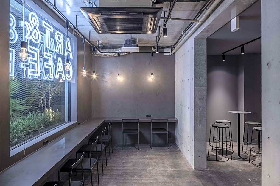 Spatium Ginza Pony