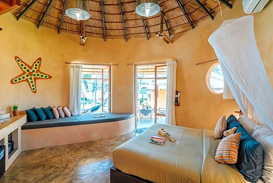 The Mud - Eco Hotel
