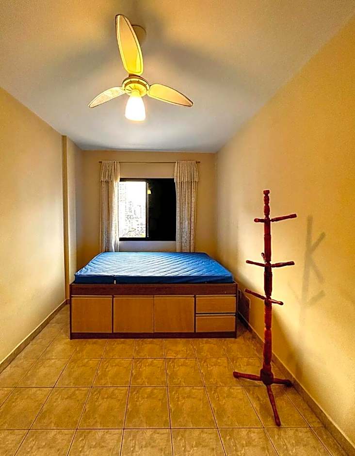 Excelente apto a 170m da Praia da Aviacao SP