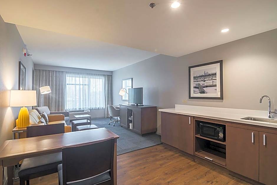 Hampton Inn By Hilton Chicago North-Loyola Station, Il