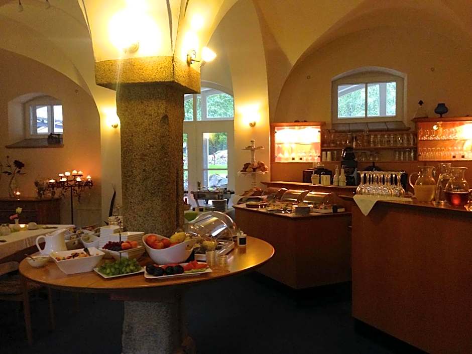 Dein Gutshof Hotel & Ferienwohnungen